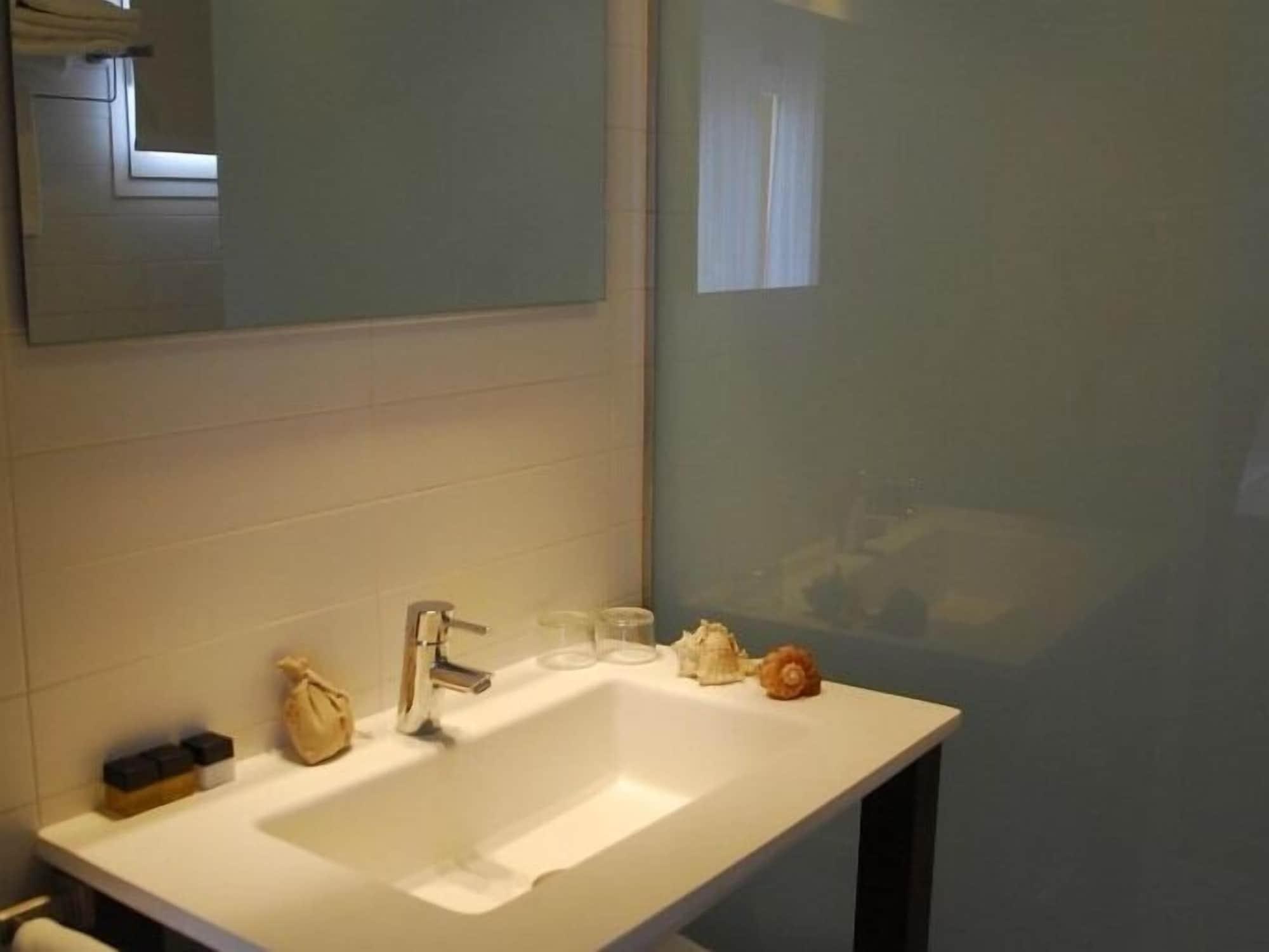 Boutique Hostal La Curandera De Salinas Sant Francesc de s'Estany Bagian luar foto