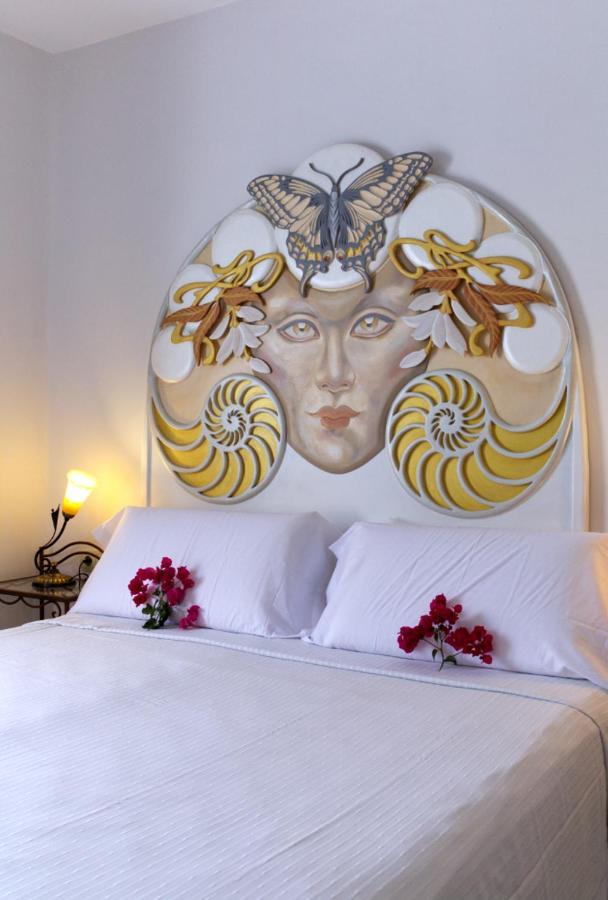 Boutique Hostal La Curandera De Salinas Sant Francesc de s'Estany Bagian luar foto